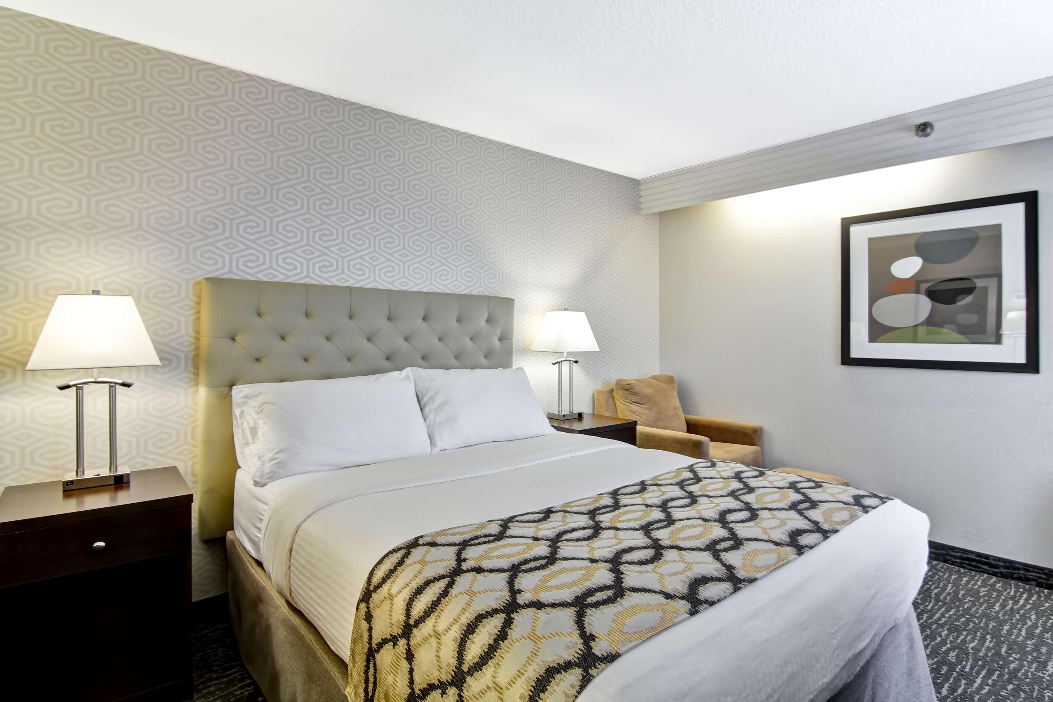 Best Western Cedar Park Inn Едмънтън Екстериор снимка