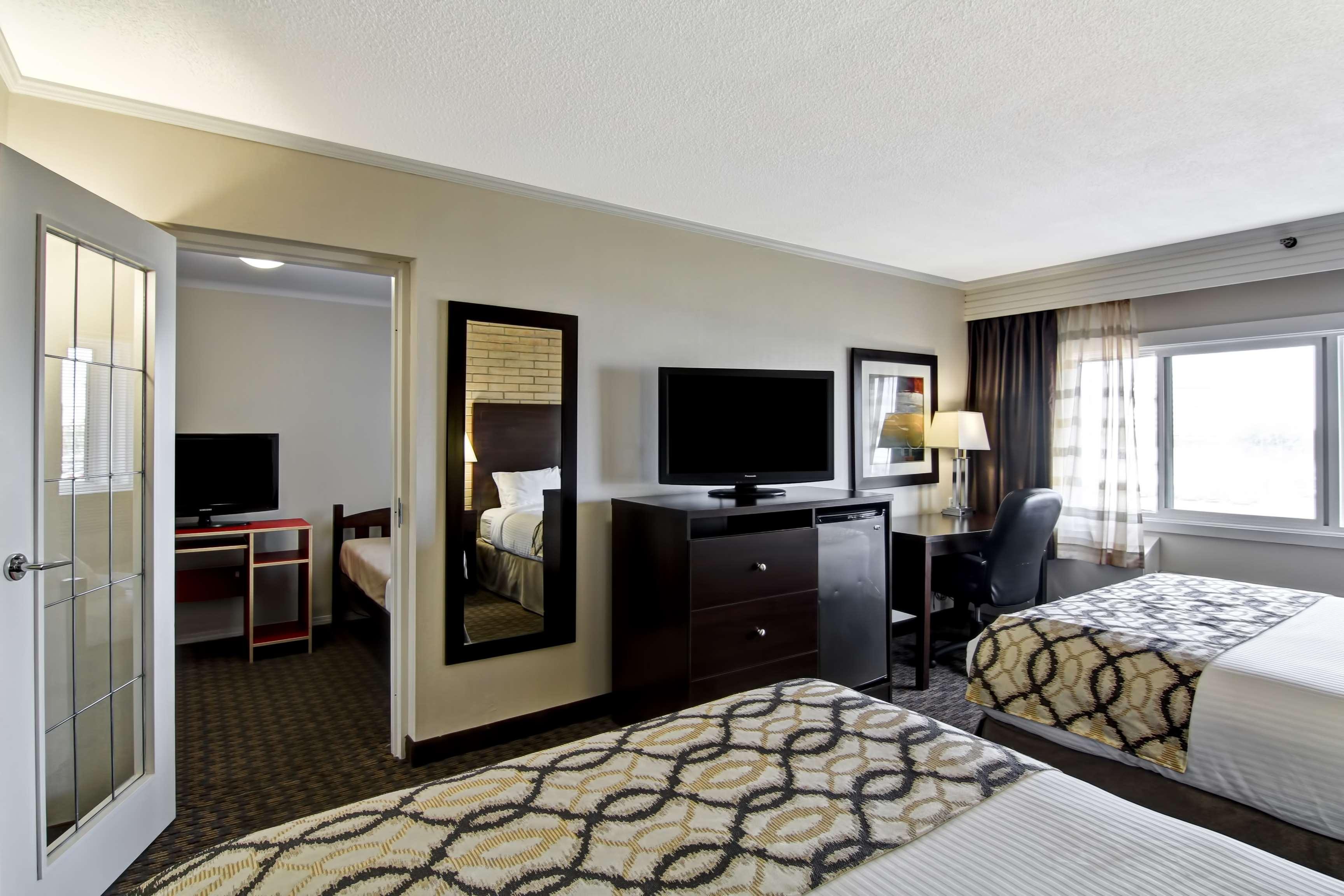 Best Western Cedar Park Inn Едмънтън Екстериор снимка