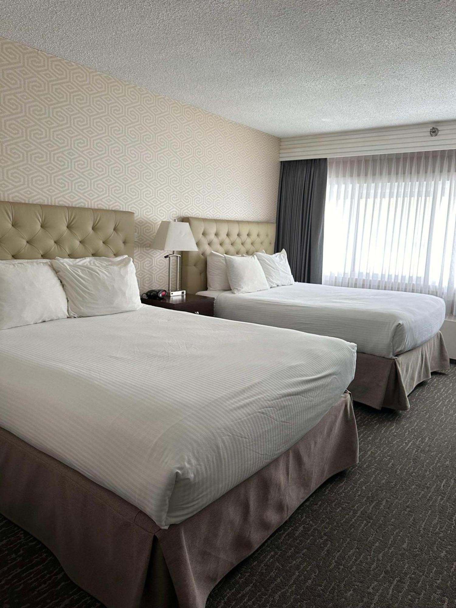 Best Western Cedar Park Inn Едмънтън Екстериор снимка