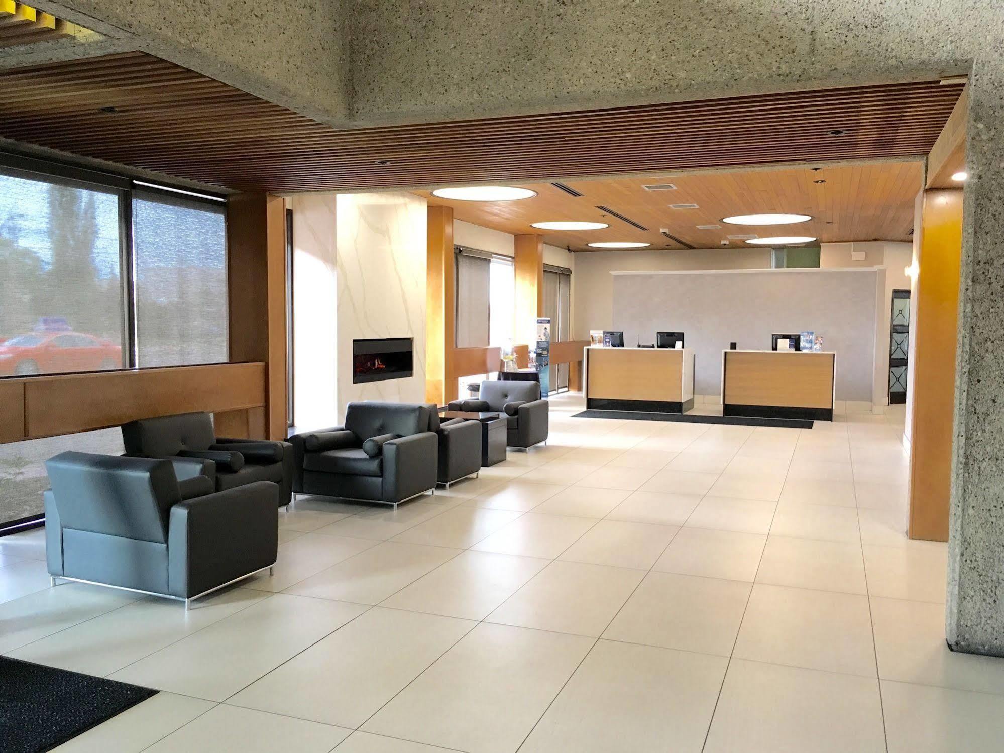 Best Western Cedar Park Inn Едмънтън Екстериор снимка
