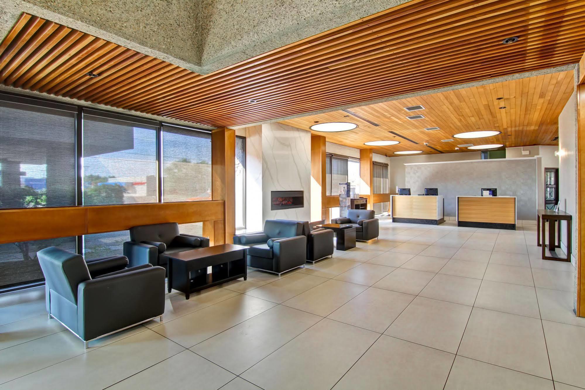 Best Western Cedar Park Inn Едмънтън Екстериор снимка
