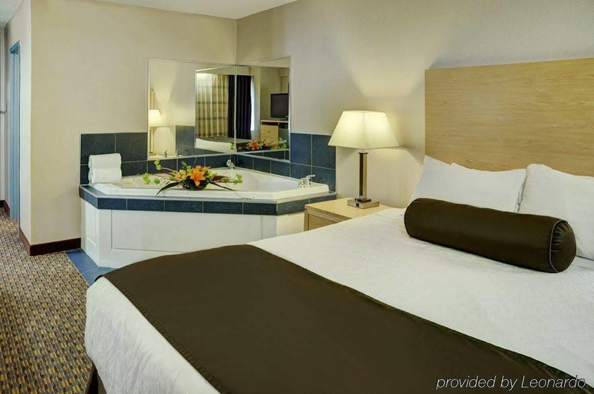 Best Western Cedar Park Inn Едмънтън Екстериор снимка